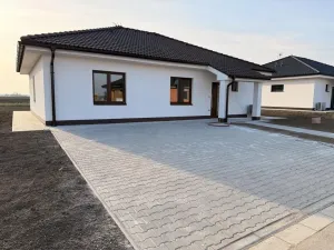 Prodej rodinného domu, Sopřeč, 145 m2