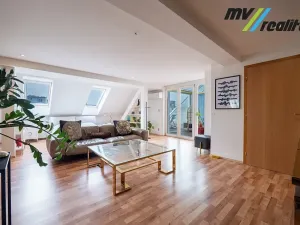 Pronájem atypického bytu, Praha - Nové Město, Malá Štěpánská, 129 m2