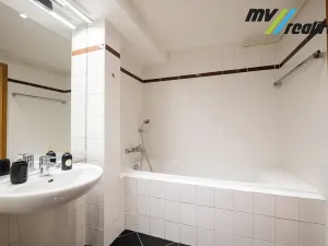 Pronájem atypického bytu, Praha - Nové Město, Malá Štěpánská, 129 m2