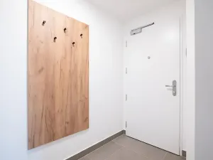 Pronájem bytu 1+kk, Praha - Prosek, Litoměřická, 33 m2