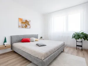 Pronájem bytu 2+kk, Praha - Hloubětín, Sobí, 54 m2