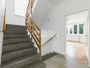 Pronájem rodinného domu, Praha - Stodůlky, K Fialce, 244 m2