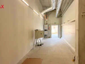 Pronájem skladu, Úpice, 88 m2
