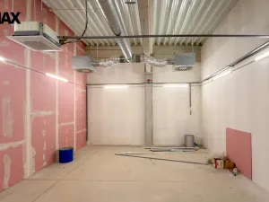 Pronájem skladu, Úpice, 88 m2