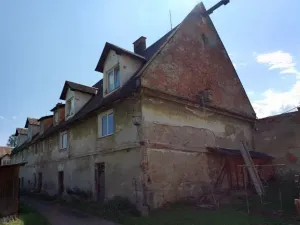 Prodej podílu vícegeneračního domu, Olšany, 831 m2