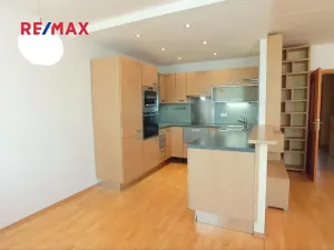 Pronájem bytu 3+kk, Praha - Vinoř, Uherská, 72 m2