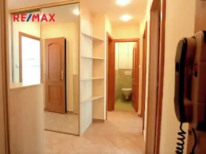 Pronájem bytu 3+kk, Praha - Vinoř, Uherská, 72 m2