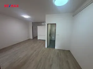 Pronájem bytu 2+kk, Koryčany, Zámecká, 58 m2