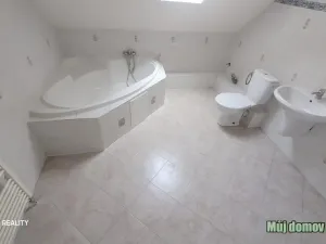 Pronájem bytu 4+kk, Praha - Horní Počernice, Náchodská, 103 m2