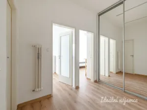 Pronájem bytu 2+kk, Praha - Střešovice, Patočkova, 53 m2