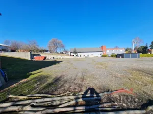 Pronájem komerčního pozemku, Opava - Milostovice, Lihovarská, 2865 m2