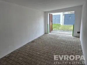 Pronájem garáže, Kolín, Zborovská, 19 m2