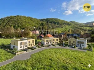 Prodej pozemku pro bydlení, Ústí nad Labem - Neštěmice, 8439 m2