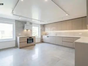 Prodej rodinného domu, Třeština, 180 m2