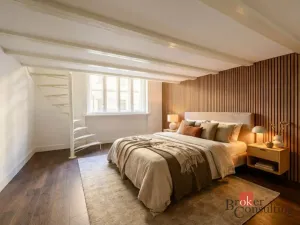 Prodej bytu 3+kk, Praha - Staré Město, U milosrdných, 73 m2