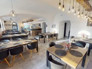 Prodej restaurace, Příbram - Příbram VI-Březové Hory, náměstí J. A. Alise, 450 m2