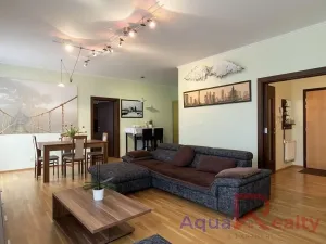 Prodej bytu 2+kk, Karlovy Vary, Libušina, 70 m2