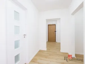 Prodej bytu 3+1, Praha - Modřany, Urbánkova, 79 m2