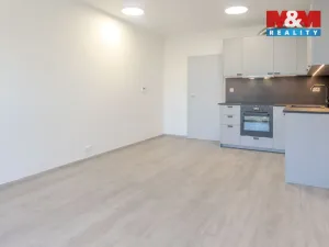 Prodej bytu 1+kk, Zlín, Nad Stráněmi, 34 m2