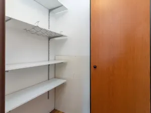 Prodej bytu 3+1, Praha - Kobylisy, Jelínkova, 63 m2