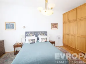 Pronájem bytu 3+1, Praha - Bubeneč, U zeměpisného ústavu, 93 m2