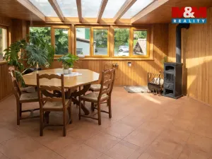 Pronájem bytu 4+1, Jinočany, Náměstí 5. května, 127 m2