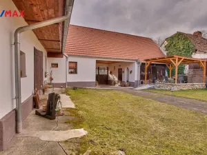 Prodej rodinného domu, Drhovle - Pamětice, 160 m2