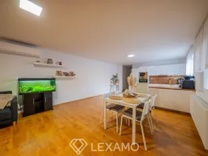 Prodej rodinného domu, Znojmo, Krapkova, 222 m2