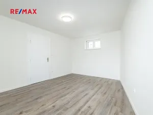 Prodej bytu 1+1, Čistá, nám. Václavské, 43 m2