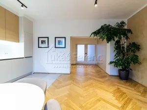 Pronájem bytu 2+kk, Praha - Bubeneč, Lotyšská, 63 m2
