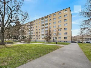 Prodej bytu 2+1, Praha - Libeň, náměstí Na Balabence, 53 m2