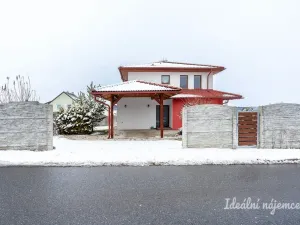 Pronájem rodinného domu, Šestajovice, Sukova, 204 m2