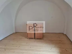 Pronájem bytu 2+1, Znojmo, 60 m2