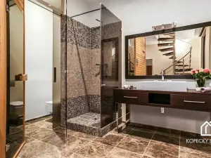 Prodej atypického bytu, Praha - Smíchov, Křížová, 428 m2