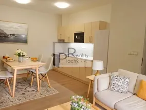 Prodej bytu 2+kk, Hevlín, 56 m2