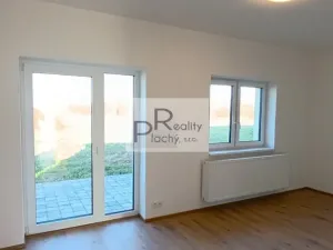 Prodej bytu 2+kk, Hevlín, 56 m2