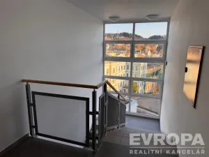 Pronájem bytu 2+kk, Jablonec nad Nisou, Komenského, 55 m2