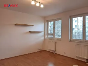 Pronájem bytu 2+kk, Praha - Hlubočepy, Voskovcova, 55 m2