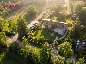 Prodej komerčního pozemku, Hřebeč, 1670 m2