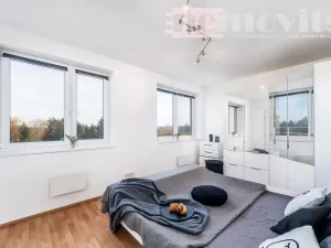 Prodej bytu 2+kk, Jesenice, Na Okruhu, 62 m2