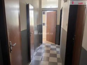 Pronájem bytu 1+kk, Praha - Horní Počernice, Mezi úvozy, 13 m2