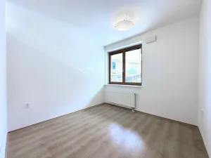 Pronájem bytu 2+kk, Praha - Nusle, Mojmírova, 59 m2