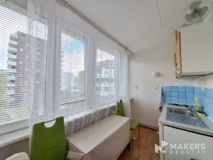 Pronájem bytu 1+kk, Praha - Karlín, K Olympiku, 35 m2