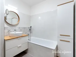 Pronájem bytu 2+kk, Chýně, Bolzanova, 52 m2