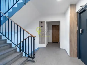 Pronájem bytu 1+kk, Praha - Hodkovičky, Pod lysinami, 30 m2