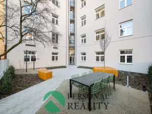 Prodej bytu 2+kk, Praha, Jeseniova, 64 m2