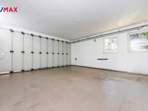 Prodej kanceláře, Praha, U zahrádek, 433 m2