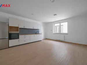 Pronájem bytu 3+kk, Hradec Králové - Pražské Předměstí, Blažíčkovo náměstí, 57 m2