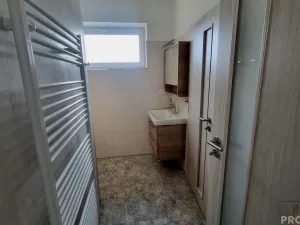 Pronájem rodinného domu, Znojmo, 82 m2