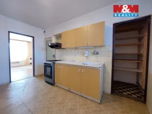 Prodej bytu 1+1, Klášterec nad Ohří - Miřetice u Klášterce nad Ohří, Pražská, 52 m2